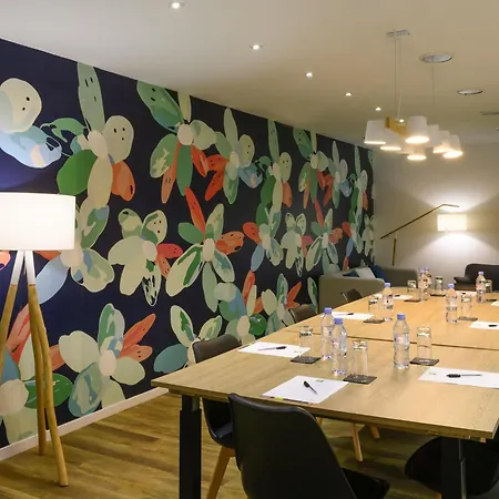 Ibis Styles Parc Des Expositions De Hotel 3*