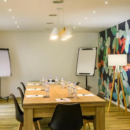 Ibis Styles Parc Des Expositions De Hotel 3*