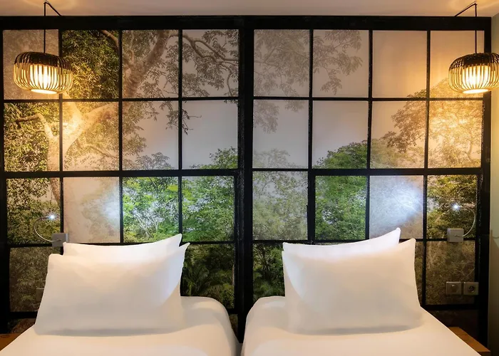 ホテル イビス スタイルズ パルク デ ゼクスポジシオン ド ヴィルパントー 3*